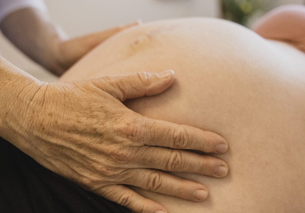 alexandra_benone_hebamme_fricktal_schwangerschaft_wochenbett_stillberatung_schwangerschaftskontrolle