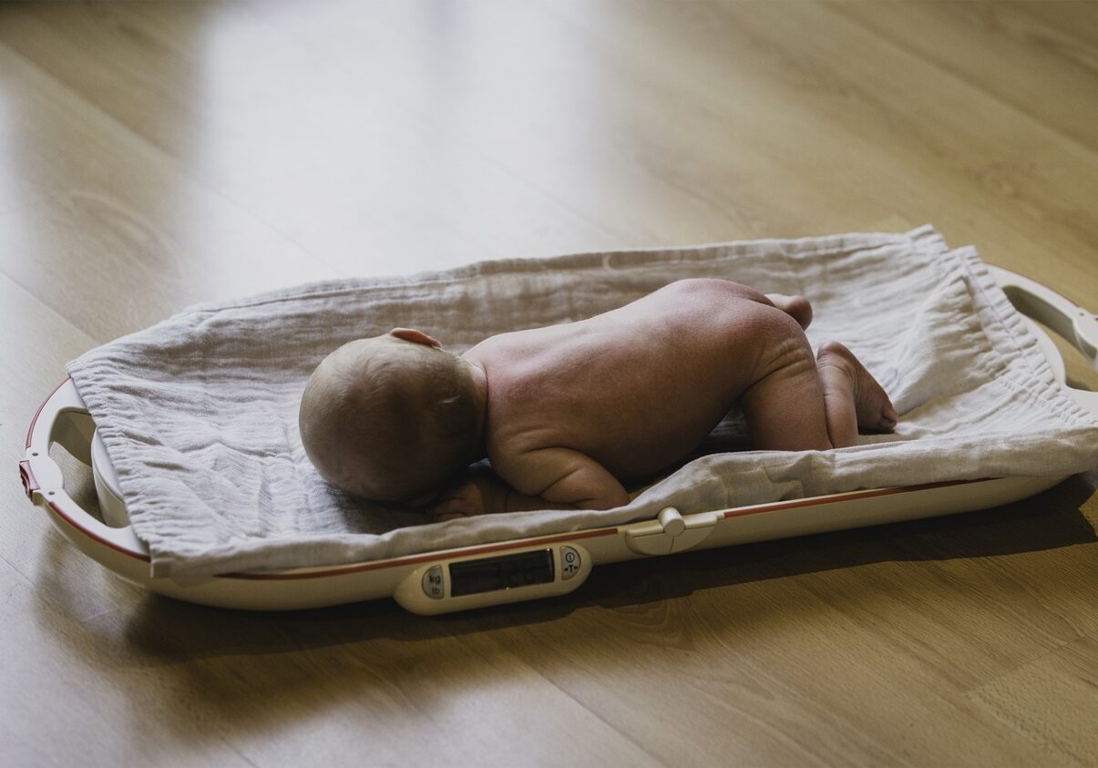 alexandra_benone_hebamme_fricktal_schwangerschaft_wochenbett_stillberatung_wochenbett